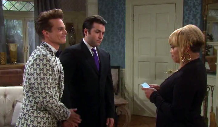 Victor learns that Leo is blackmailing Sonny