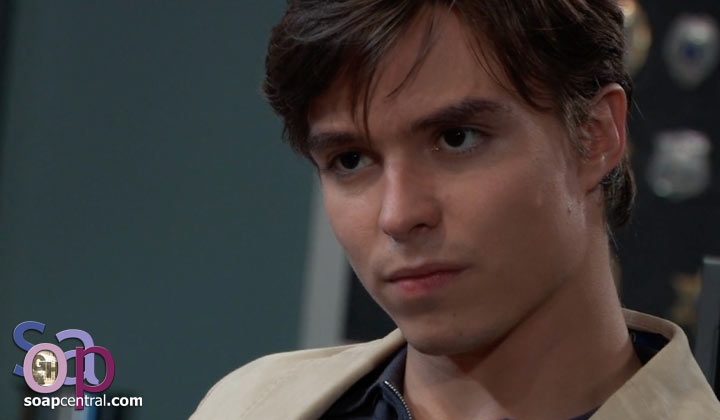 General Hospital Scoop: Spencer hears something that leaves him stunned (Spoilers for the week of October 25, 2021 on GH)