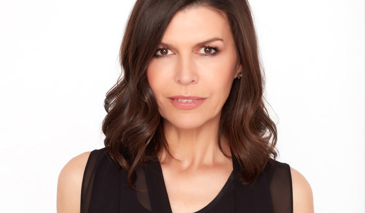 General Hospital actress Finola Hughes reveals that filming dual roles gives her nightmares