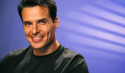 Antonio Sabáto, Jr. a dad for the third time