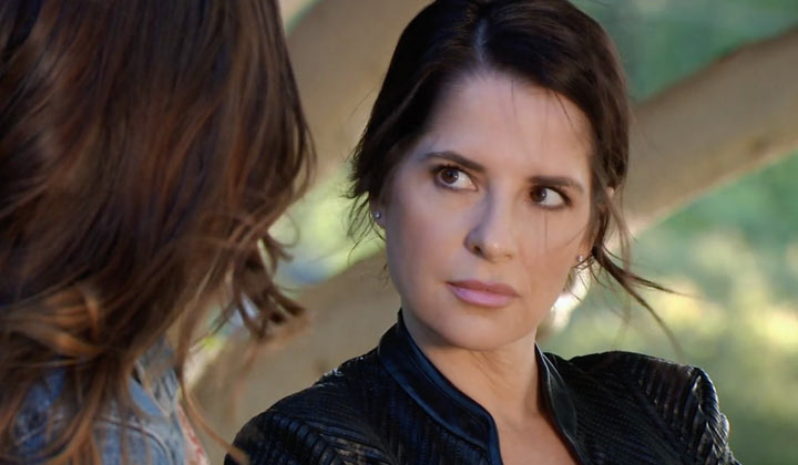General Hospital's Kelly Monaco speaks out about her "crazy year," thanks fans for support