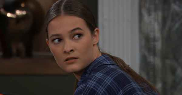  Avery Kristen Pohl discusses her character Esme Prince