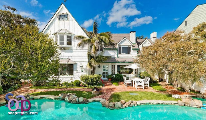 Soap legend's dream Malibu mansion for sale