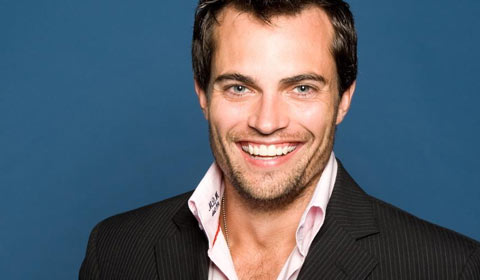 Scott Elrod gets Restless as Avery's ex-husband