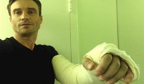 Y&R's injured Daniel Goddard undergoes surgery