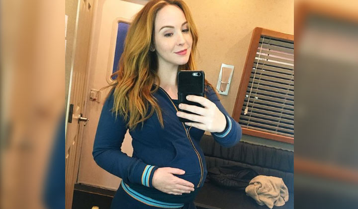 Y&R's Camryn Grimes gives pregnancy a try for new role
